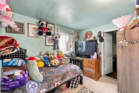 Tiny photo for 1006 E Ventura Street, Santa Paula, CA 93060 (MLS # V1-38865)