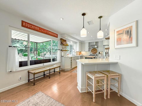 Tiny photo for 2056 Stonehill Circle, Thousand Oaks, CA 91360 (MLS # 226005059)