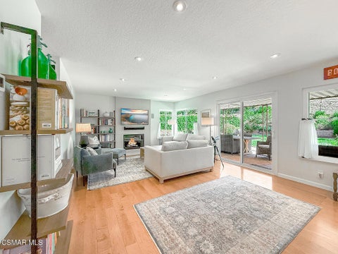 Tiny photo for 2056 Stonehill Circle, Thousand Oaks, CA 91360 (MLS # 226005059)