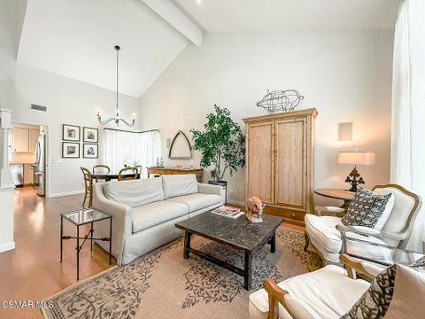 Tiny photo for 2056 Stonehill Circle, Thousand Oaks, CA 91360 (MLS # 226005059)