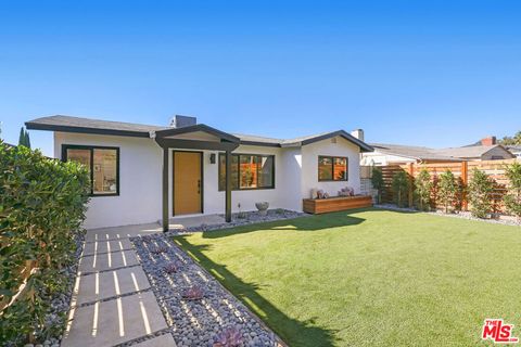 Photo of 4190 York Boulevard, Los Angeles, CA 90065 (MLS # 25623867)