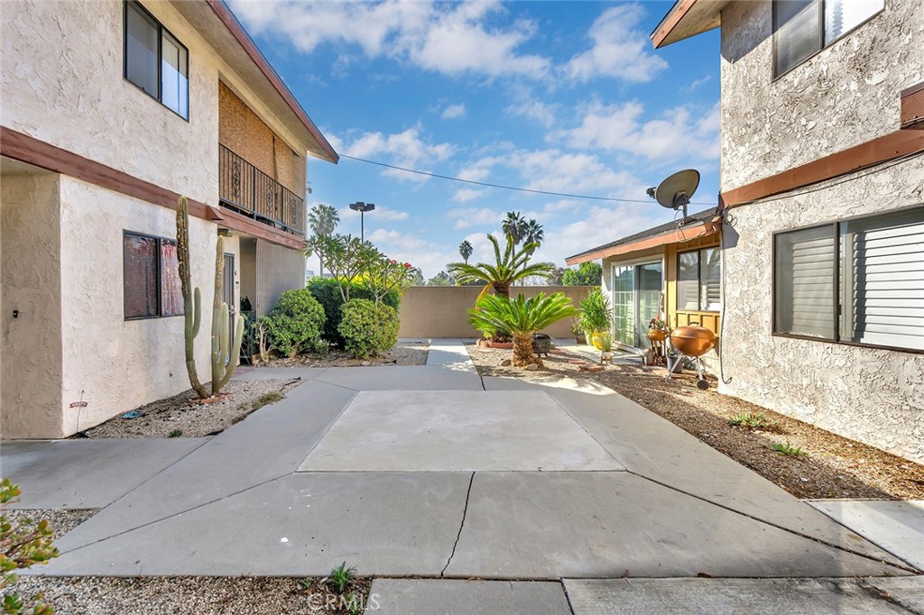 Bixby Knolls (BK) - Residential Income