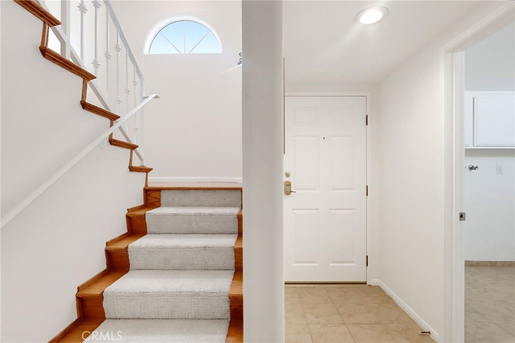 1073 W 9th Street 202