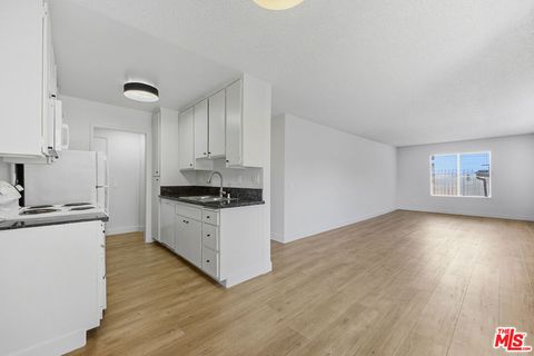 Photo of 1352 S Carmelina Avenue #209, Los Angeles, CA 90025 (MLS # 26682793)