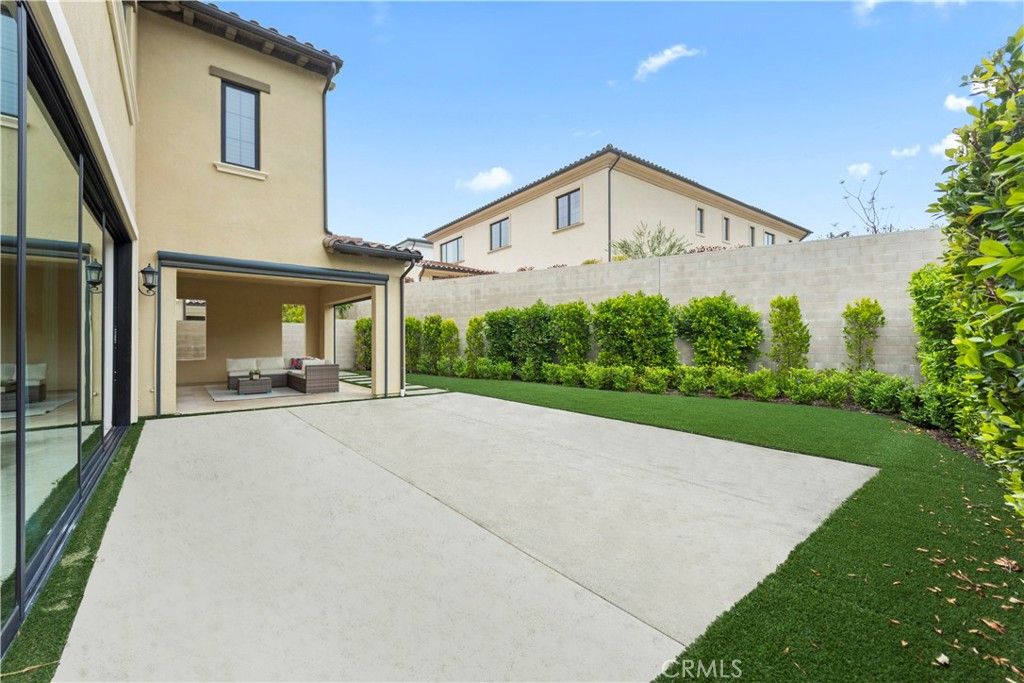 listing image 130725738152121966574