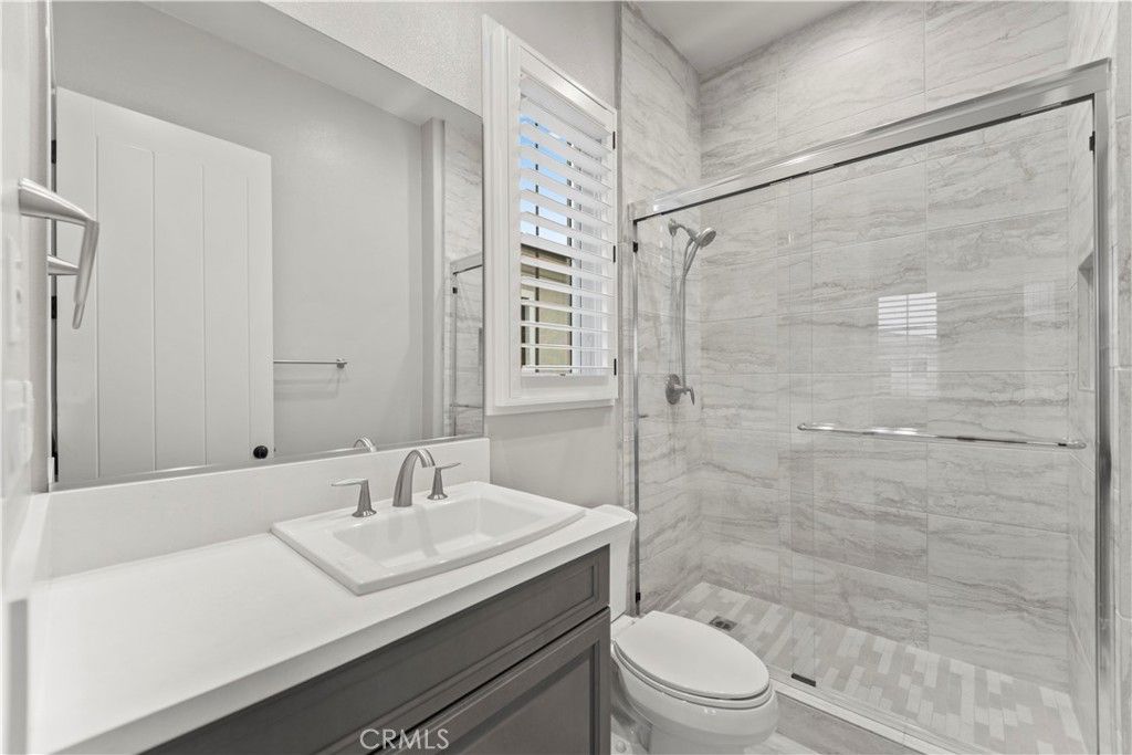 listing image 130720591608870046410