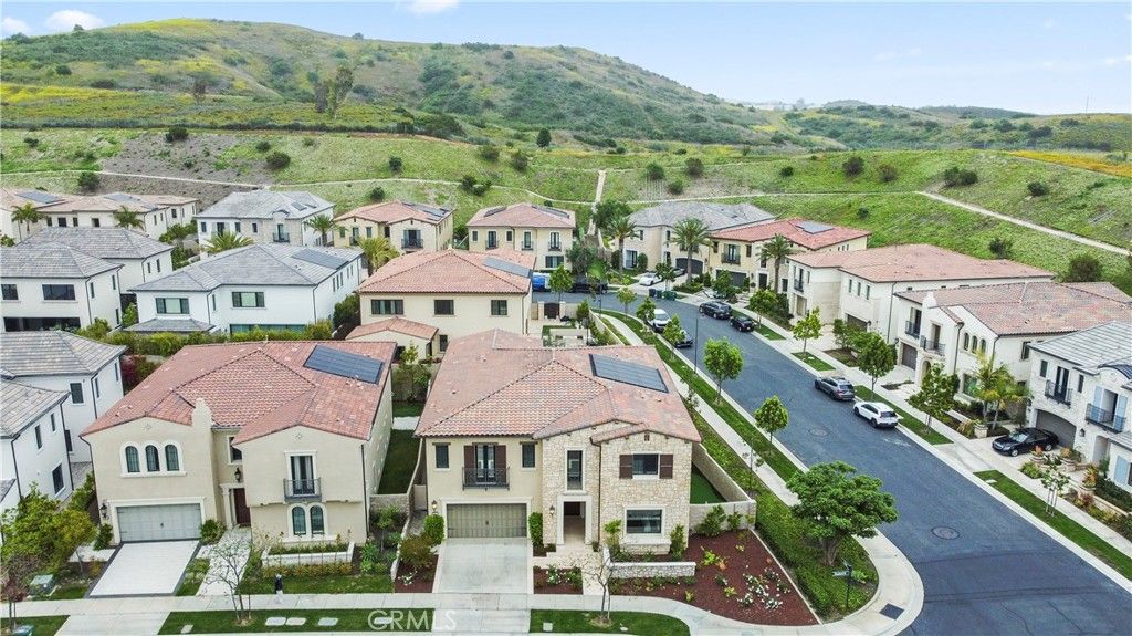listing image 130729371594023924233