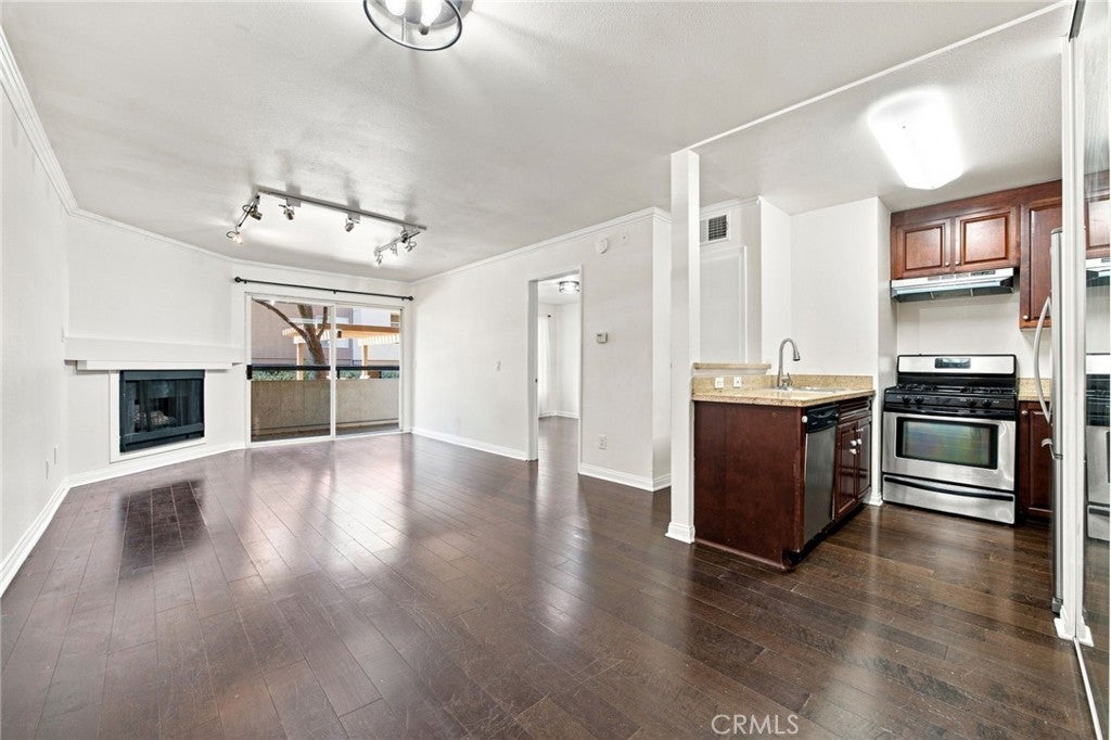 Photo of 21400 Burbank BLVD #106, Woodland Hills, CA 91367 (MLS # SR26185442)