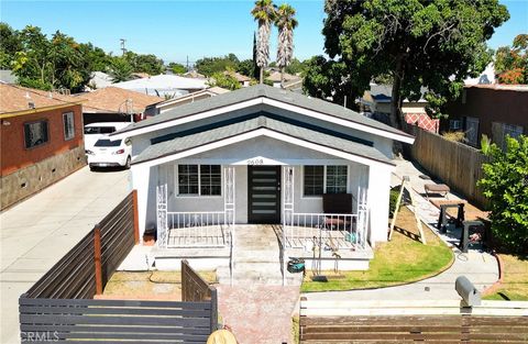 Photo of 9608 Beach Street, Los Angeles, CA 90002 (MLS # DW25222925)