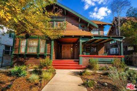 Photo of 2750 Raymond Avenue, Los Angeles, CA 90007 (MLS # 26857791)