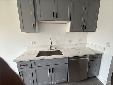 Photo of 700 West La Veta Avenue #E4, Orange, CA 92868 (MLS # TR26107154)
