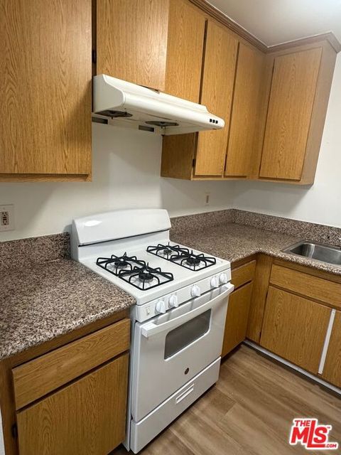 Photo of 428 S Grand View Street #204, Los Angeles, CA 90057 (MLS # 26656091)