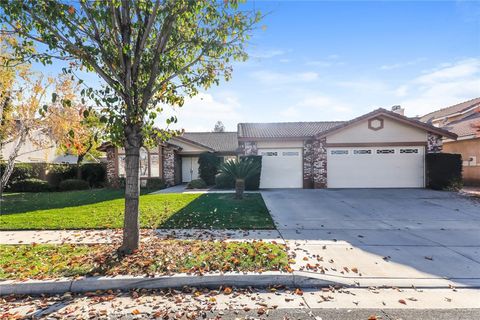 Photo of 620 Walnut Cir, Corona, CA 92881 (MLS # IG25276290)