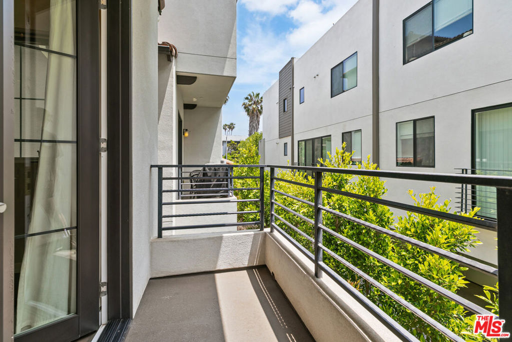 Properties 3 5934 W Luna Parkway