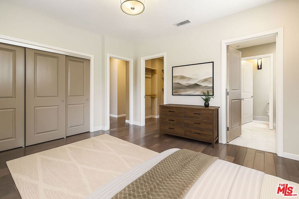 Properties 4 5934 W Luna Parkway