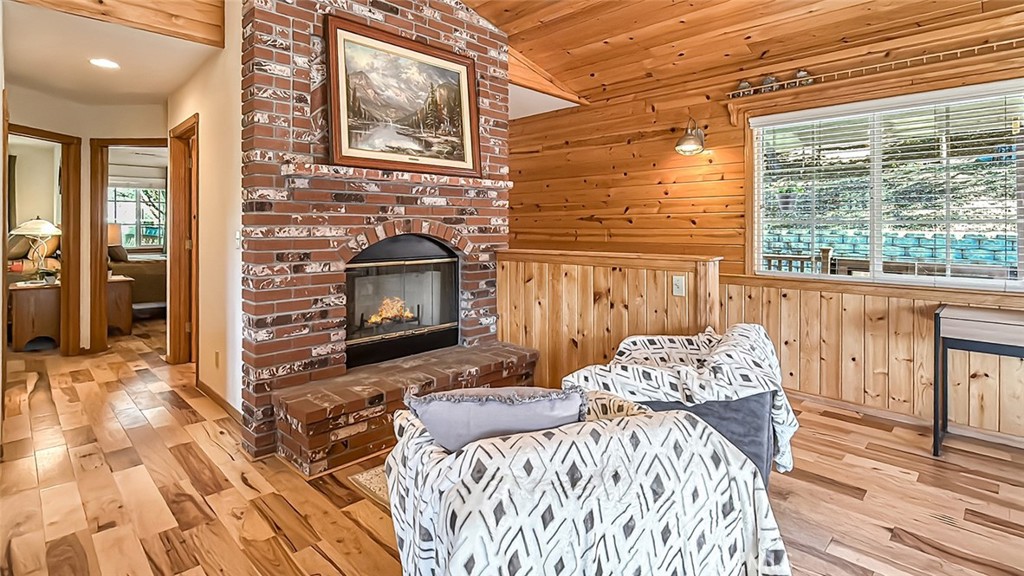 Crestline (CRES) - Residential