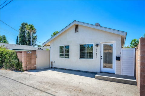 Tiny photo for 7460 Sausalito AVE, West Hills, CA 91307 (MLS # SR26077519)