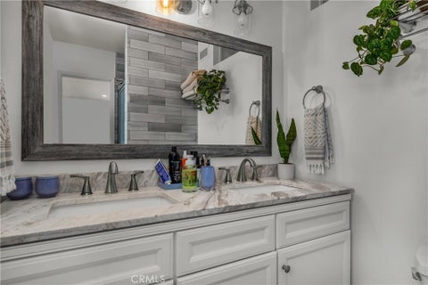 Tiny photo for 7460 Sausalito AVE, West Hills, CA 91307 (MLS # SR26077519)