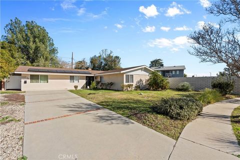 Photo of 22229 Covello Street, Canoga Park, CA 91303 (MLS # GD26010358)