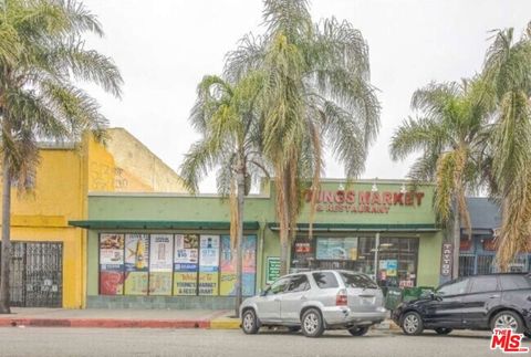 Photo of 851 W Gardena Boulevard, Gardena, CA 90247 (MLS # 25620425)