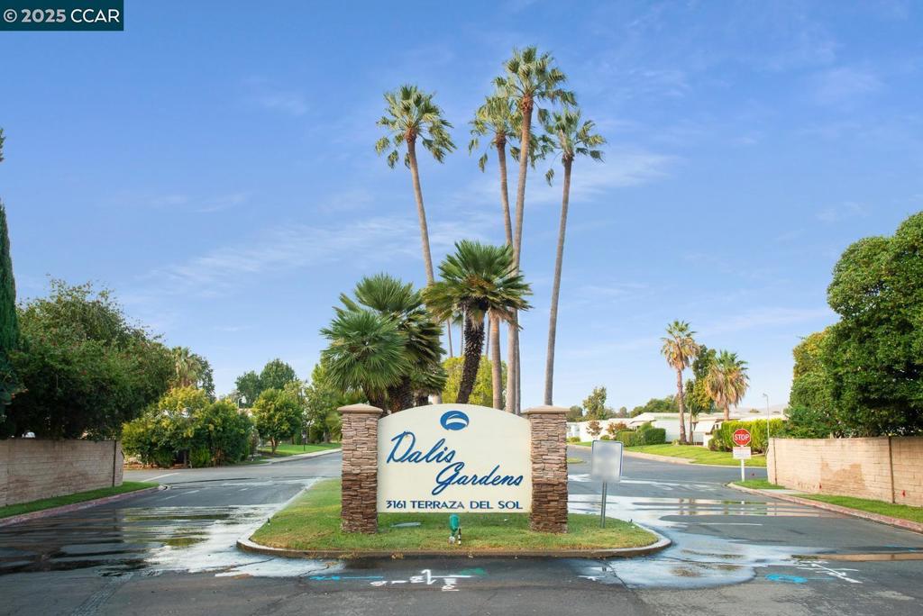 SENIOR MANUFACTURED MOBILE HOME ON A CORNER LOT, AND QUIET COURT, IN DESIRABLE DALIS GARDENS, OWNER MUST BE 55+ ! THIS 2 BEDROOM 2 BATH, 1248 SQ FT, NEEDS SOME TLC, FAIRLY PRICED SO NEW OWNER CAN MAKE HOME THEIR OWN. OWNER PASSED AWAY PEACEFULLY IN THE HOME IN APRIL. NO PROPERTY TAX. PICTURES INSIDE TO BE PROFESSIONALLY DONE LATER THIS WEEK. DALIS GARDENS IS NEAR FREEWAYS, HILLCREST PARK, AND 10 MINUTES FROM DOWNTOWN HISTORIC TODOS SANTOS SQUARE ! Fireplaces: NO