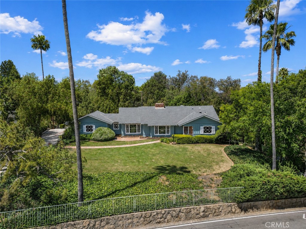 461 W Sunset Drive