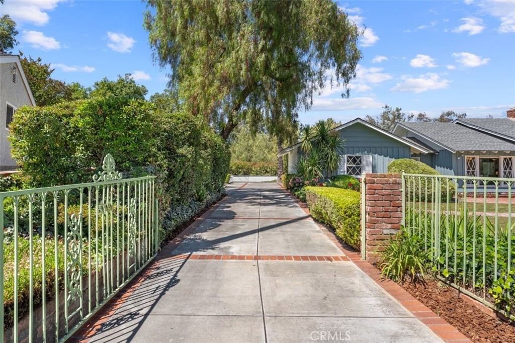 461 W Sunset Drive