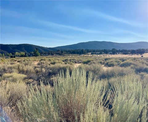 Photo of 0 Steinhoff Road, Frazier Park, CA 93225 (MLS # SR25195582)