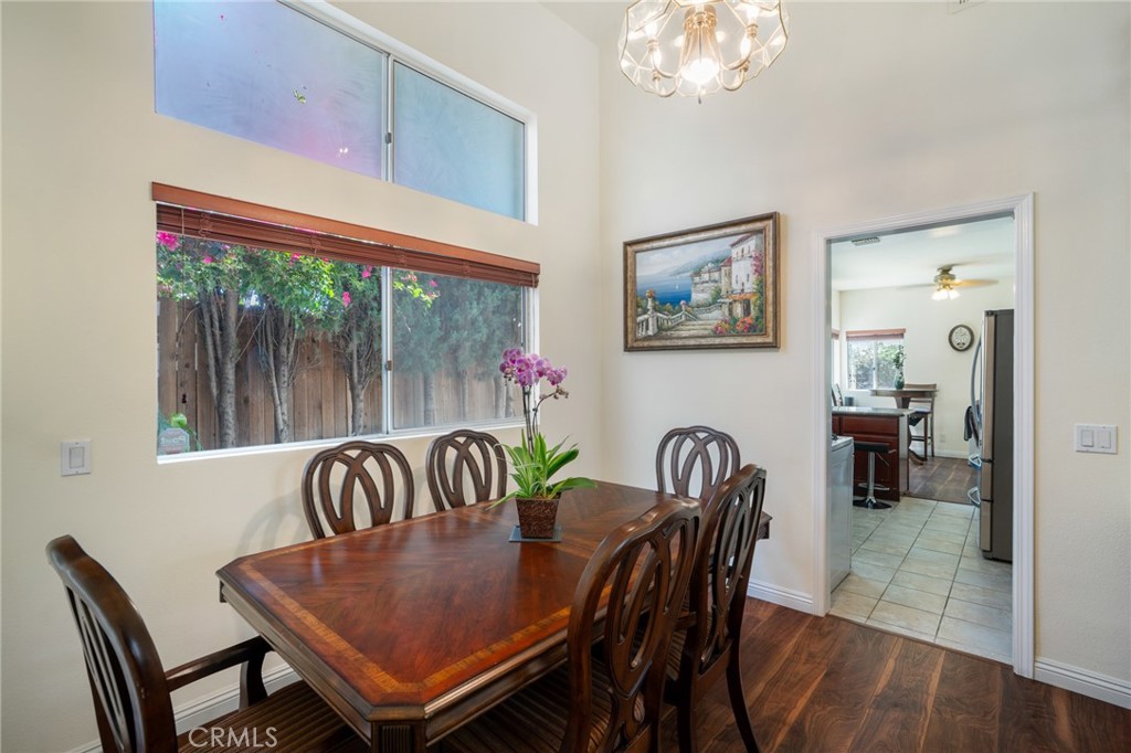 430 W Walnut Avenue W