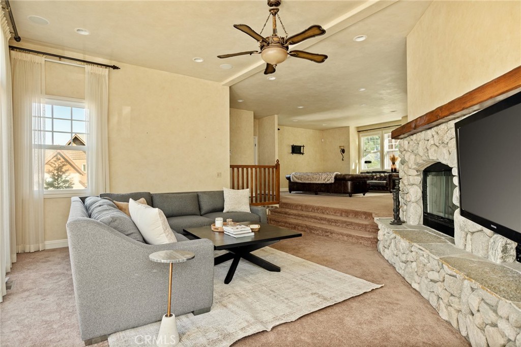 445 Clearwater Lane