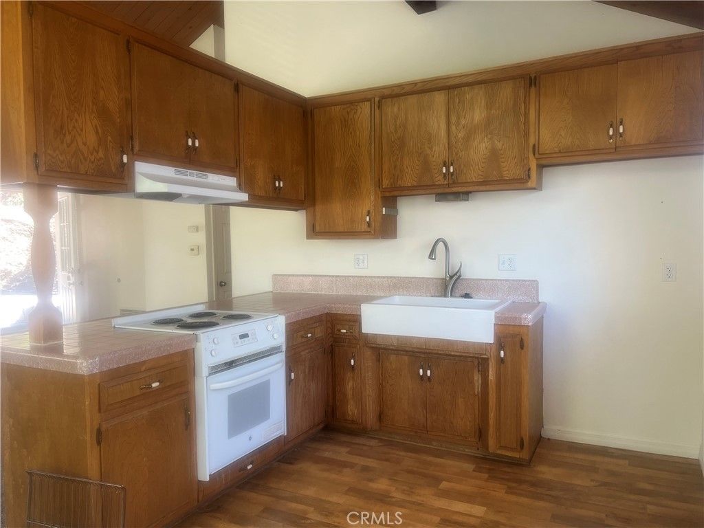 Photo of 1506 Wildcat Dr, Lake Arrowhead, CA 92352 (MLS # IG25266634)