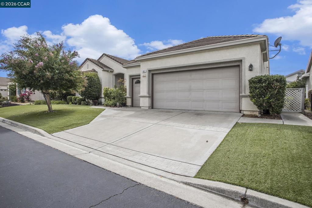 451 Tayberry Ln