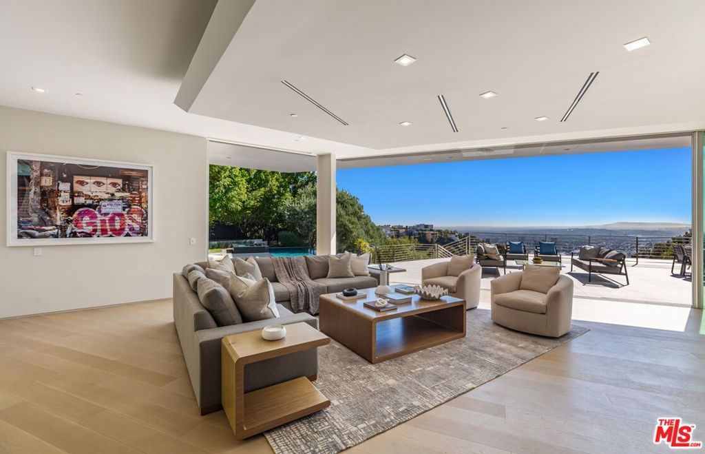 Photo of 1895 Rising Glen Road, Los Angeles, CA 90069 (MLS # 25616585)