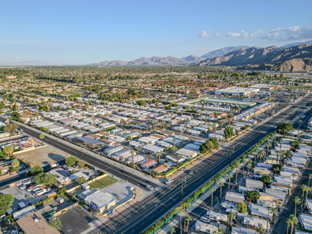 Caliente Sands Mobil - Manufactured In Park