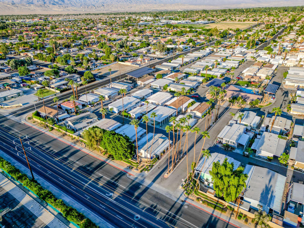 Caliente Sands Mobil - Manufactured In Park