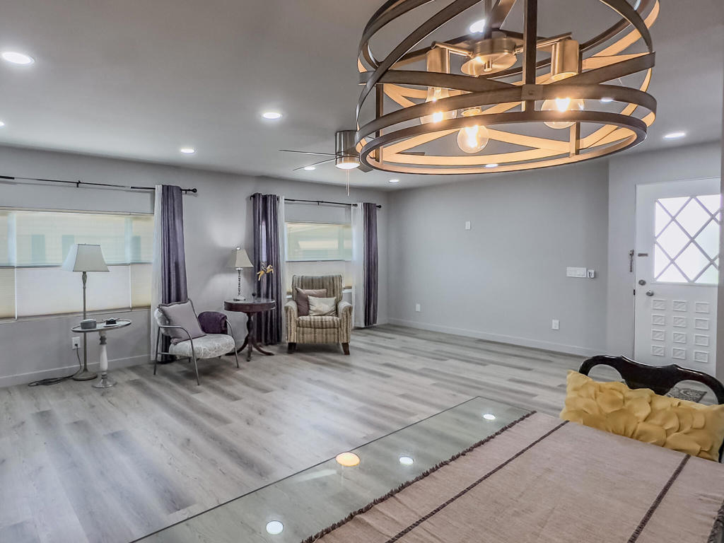 Caliente Sands Mobil - Manufactured In Park