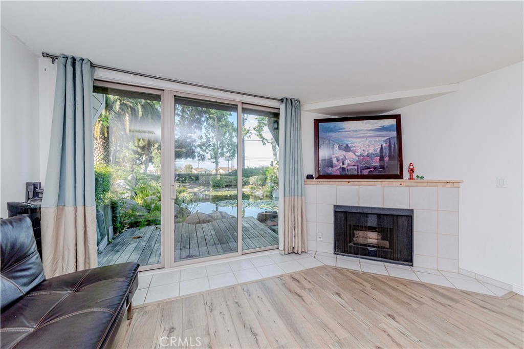 5493 Twin Lakes Drive