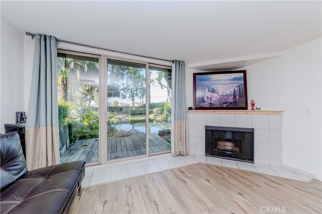 5493 Twin Lakes Drive