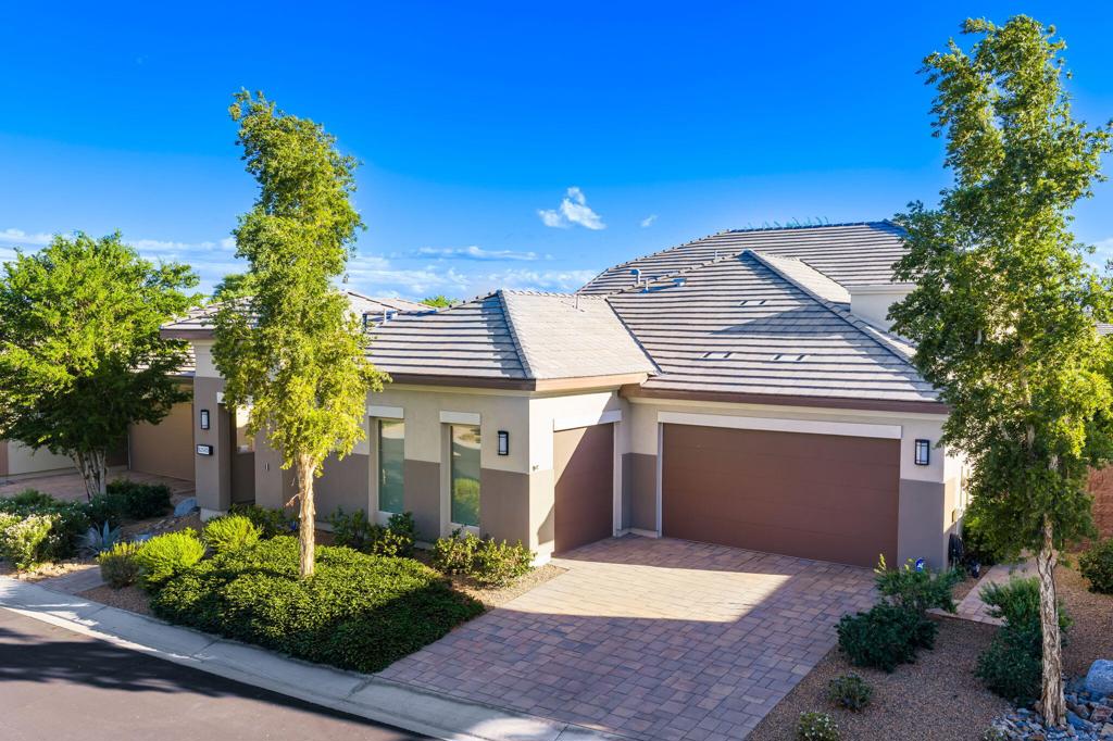 82565 Ladder Canyon Drive