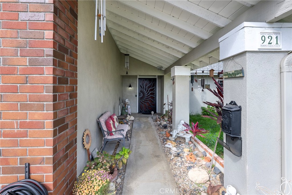 921 Azalea Avenue