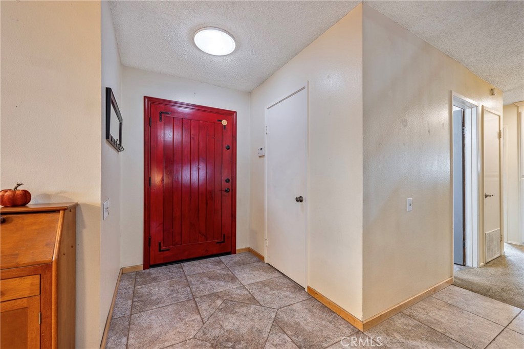 921 Azalea Avenue