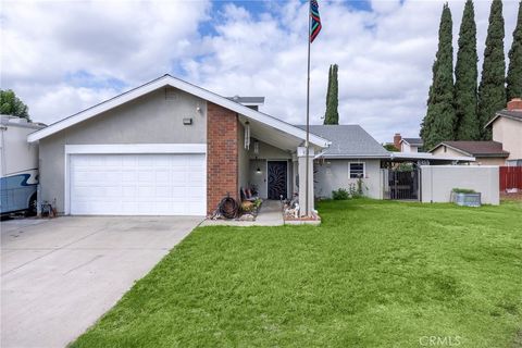 Photo of 921 Azalea Avenue, Placentia, CA 92870 (MLS # PW25189400)