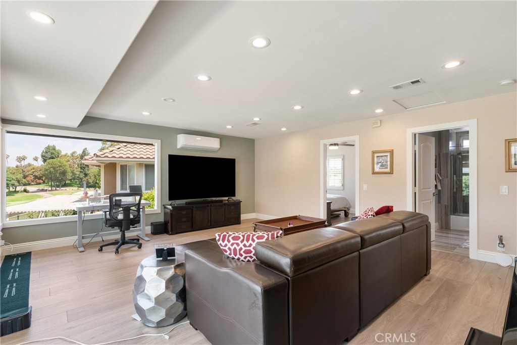 Island (ISLN) - Residential