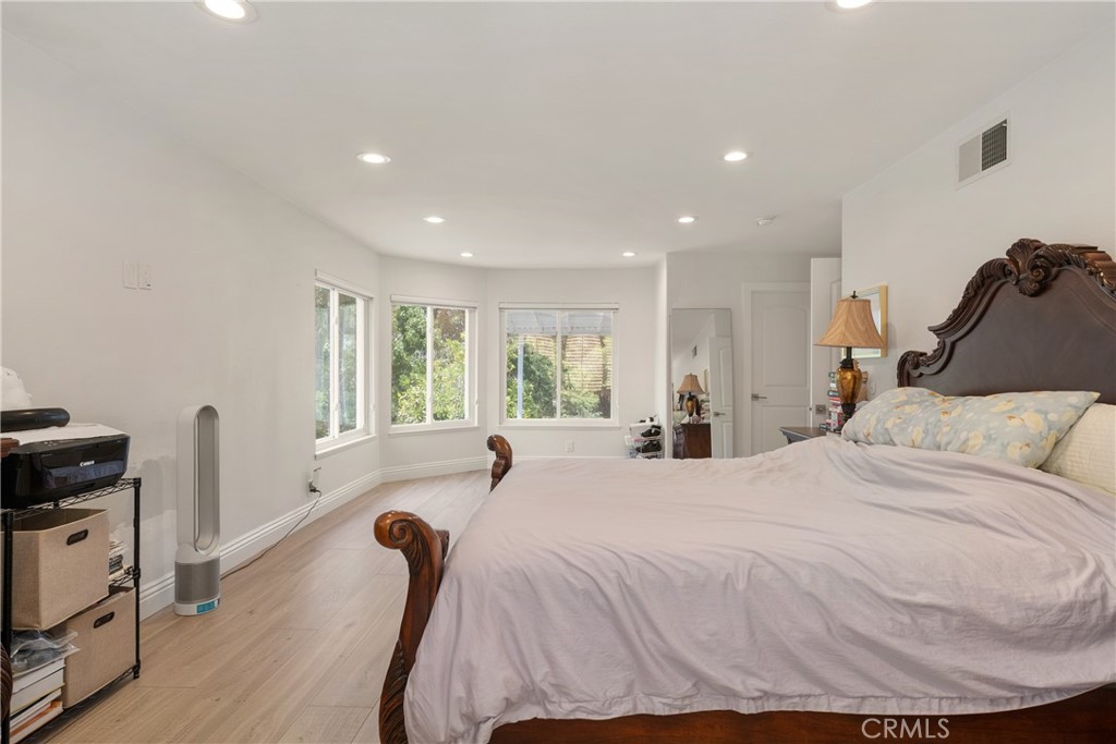 Island (ISLN) - Residential