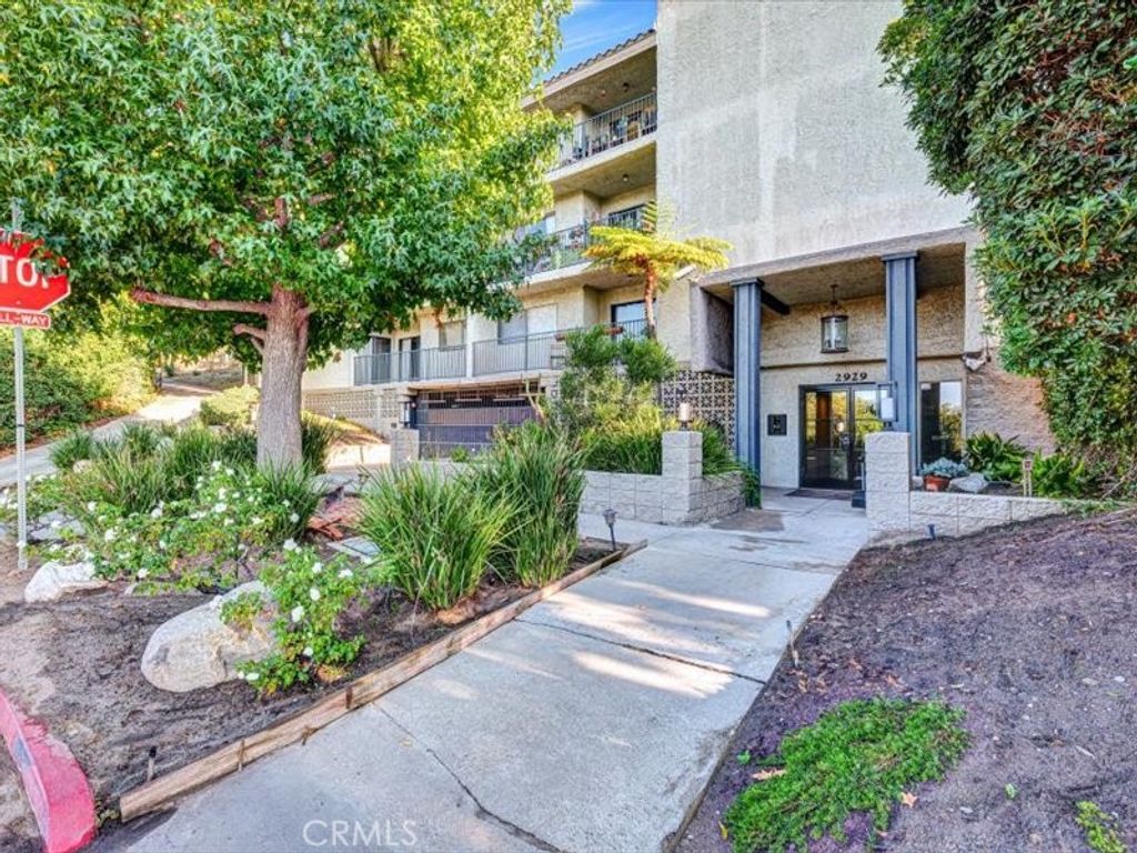 Photo of 2929 Waverly, Los Feliz, CA 90039 (MLS # PW25248548)