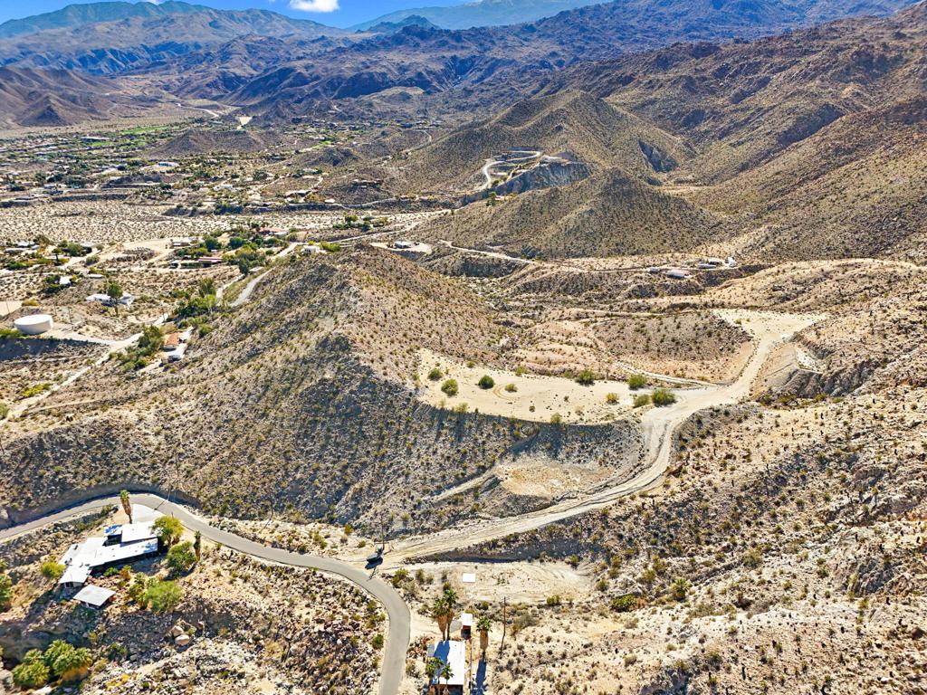 1 Oasis Trail