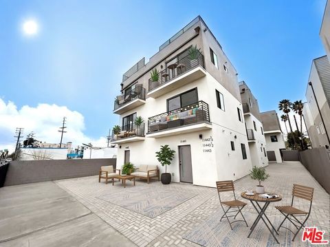 Photo of 1/2 Hatteras Street, North Hollywood, CA 91601 (MLS # 26787241)