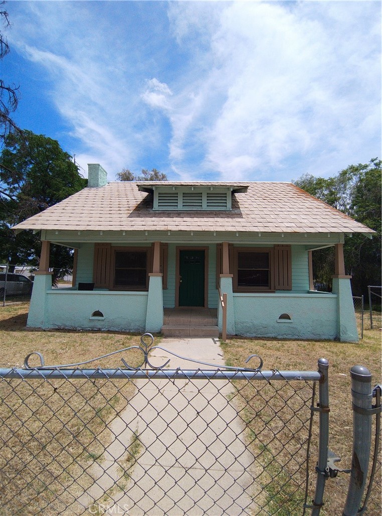 182 N 4th Street