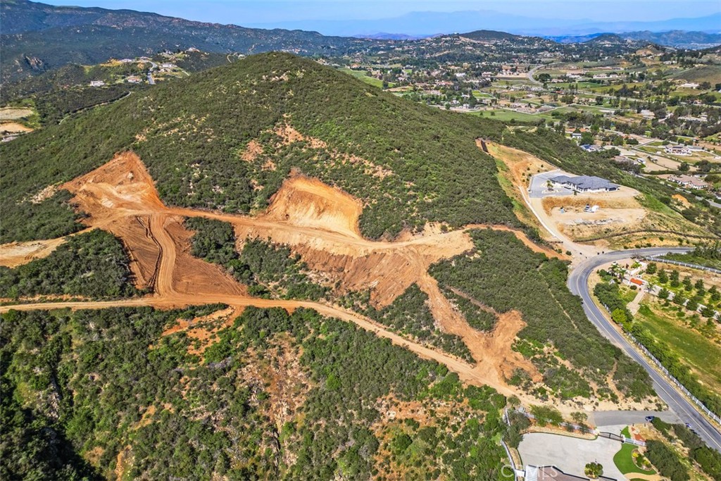 48 Hidden Meadow Circle