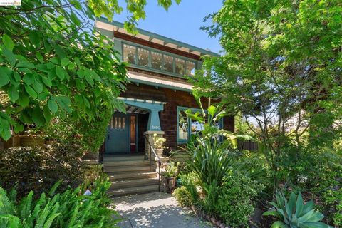 Photo of 5690 Ocean View Dr DR, Oakland, CA 94618 (MLS # 41135279)